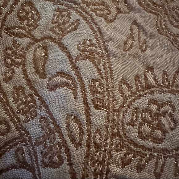 Set of 2 Cosmetic Bags with Plastic Lining and Gold Threading Detail - Picture 6 of 15